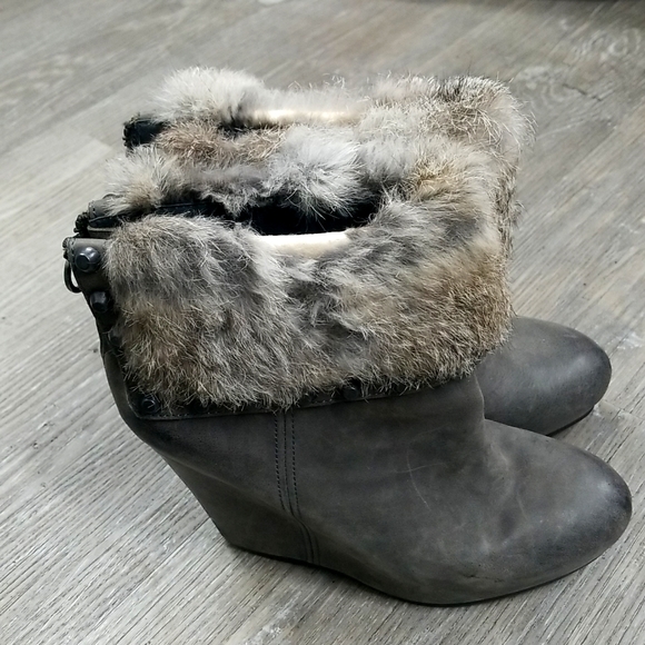 NWOB Rare ASH Rabbit top w/hammer nail accents sz European 38 1/5 Wedge booties - Picture 3 of 8